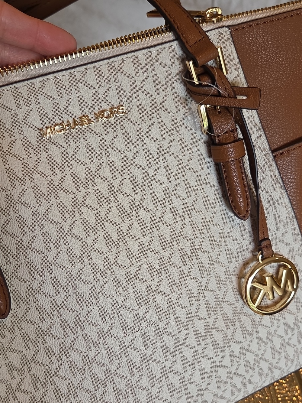 Michael Kors Charlotte Large Top Zip Tote Vanilla Signature Shoulder Bag - Picture 3 of 9